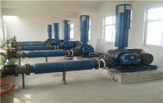 廣西柳州羅茨鼓風(fēng)機曝氣現(xiàn)場